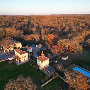 Domaine De Fangal Hébergement de vacances